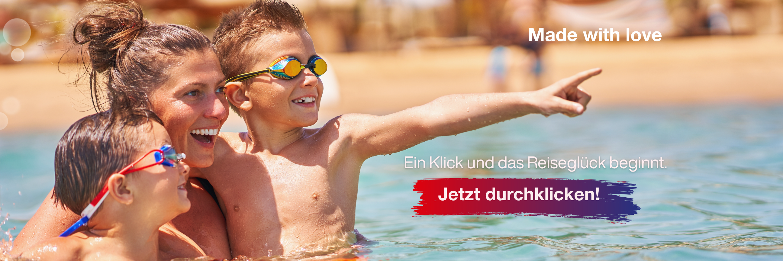 Frau mit den Kindern im Pool Ein Klick und das Reiseglück beginnt. Jetzt durchklicken!